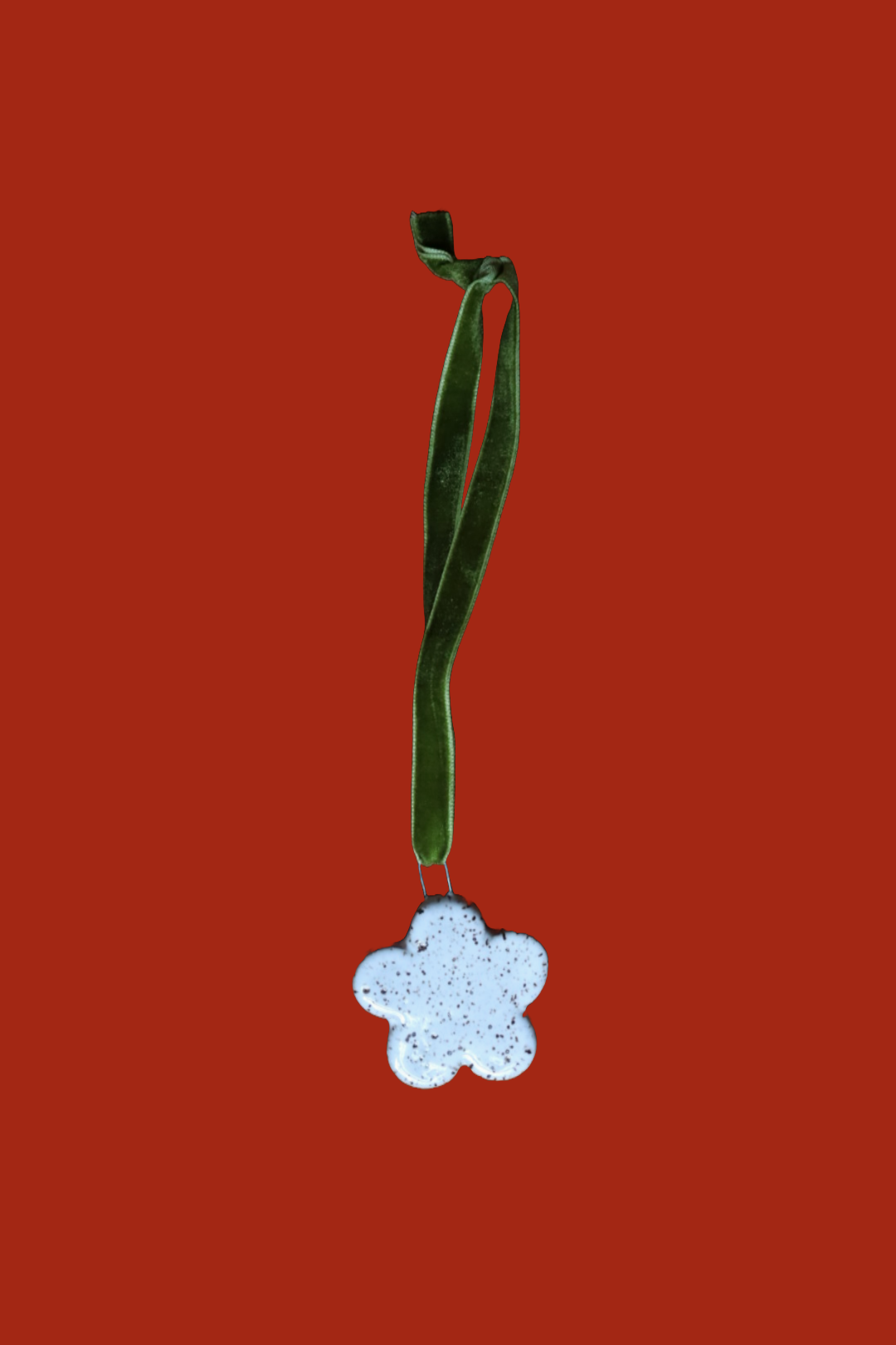 Speckled White Flower Ornament