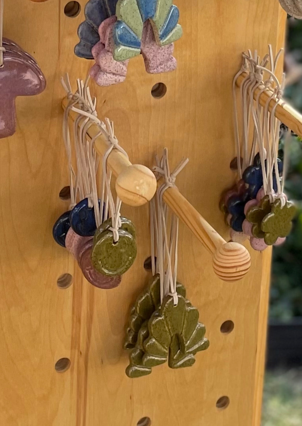 Retro Arch Ornament